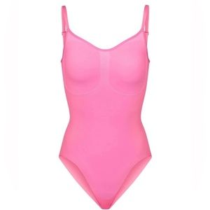 SKIMS PINK SCULPTING BODYSUIT